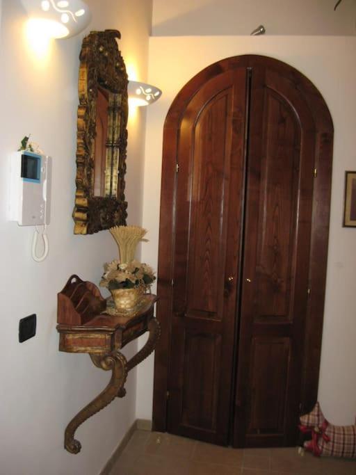Vivilo Collection - Opera Teather Apartment - Very Central Rome Extérieur photo